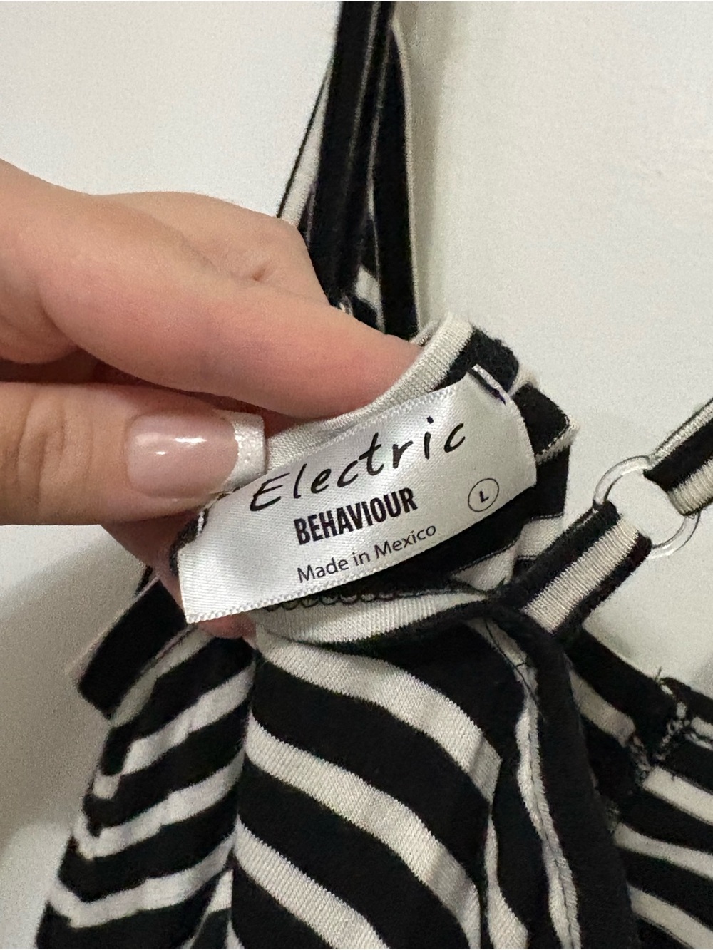 striped tank top - Picture 5 of 5